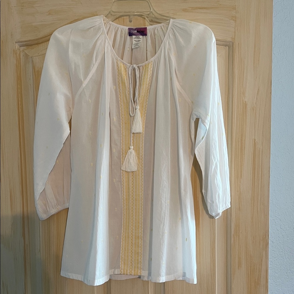 Elegant White and Yellow Women's Tunic